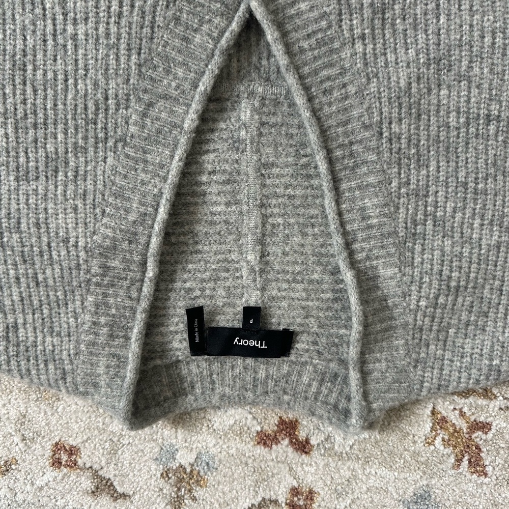 Theory Grey Ribbed V-Neck Button Cardigan - Picture 2 of 3
